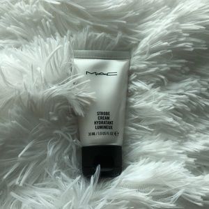 MAC strobe cream hydratant lumineux